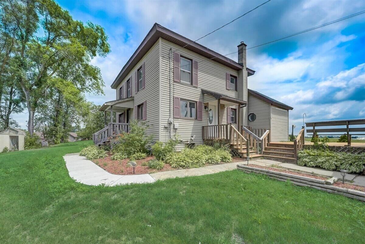 Property Photo: 122 New Cassel St WI 53010