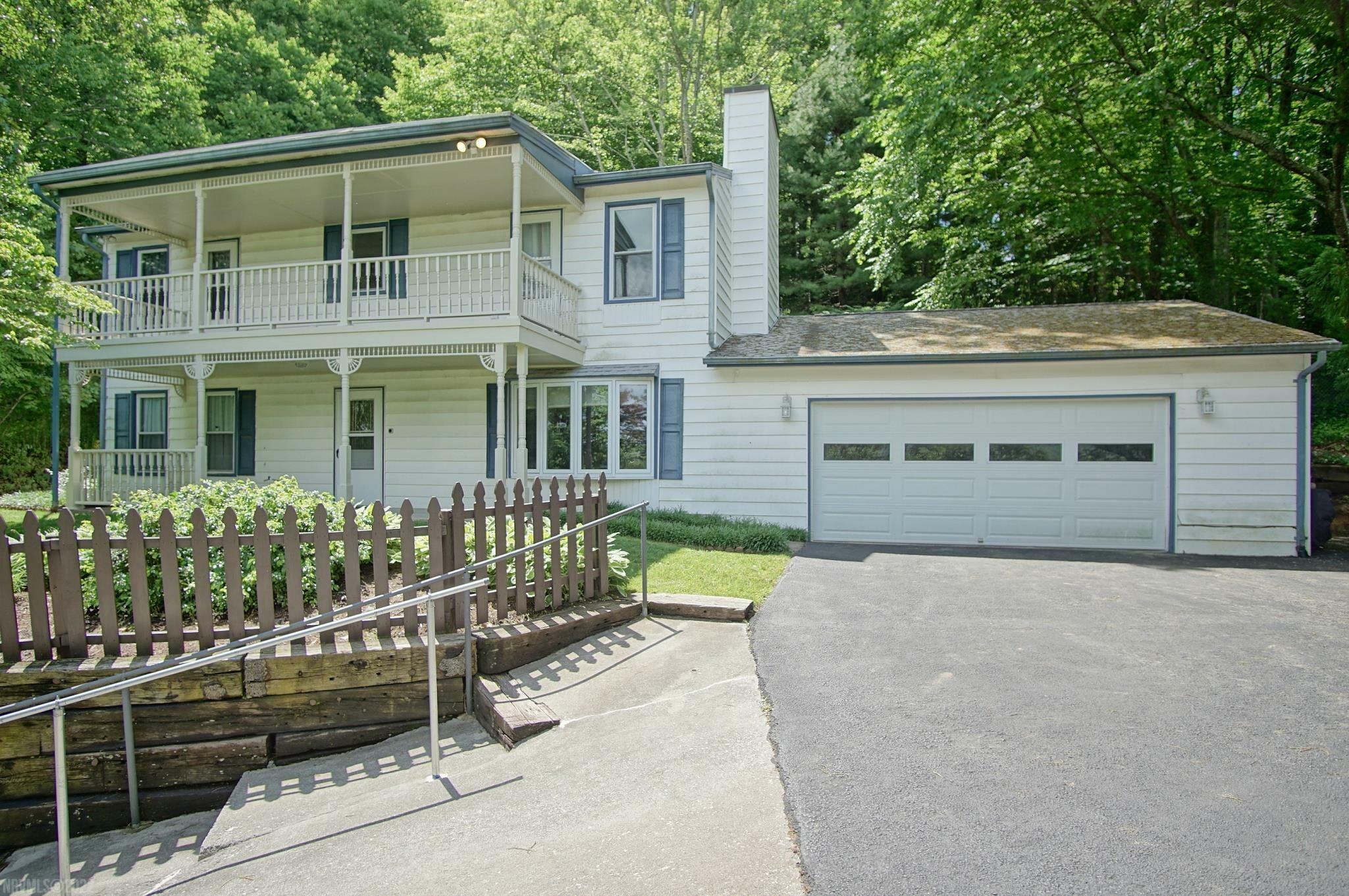 Property Photo:  203 Primrose Drive  VA 24060 