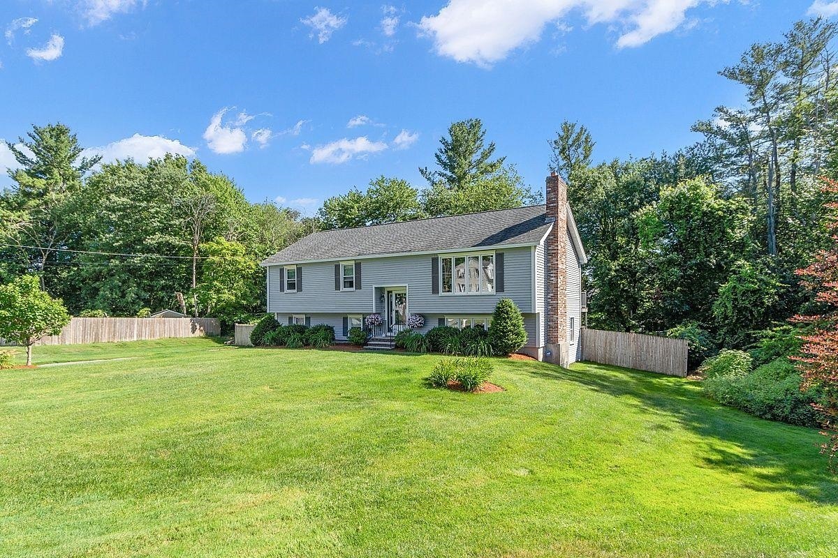Property Photo: 6 Dawn Street NH 03079