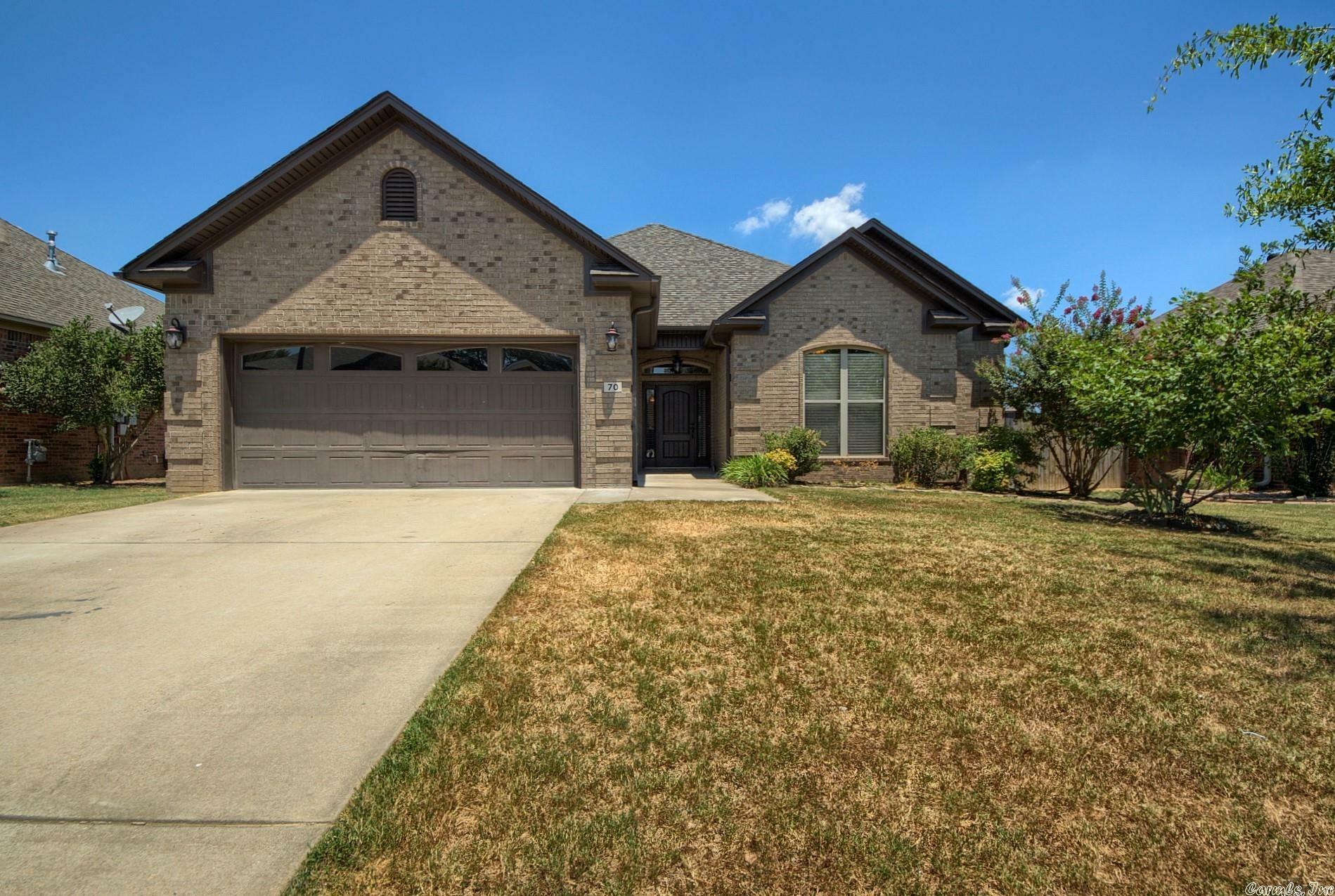 Property Photo:  70 Oak Tree Circle  AR 72032 