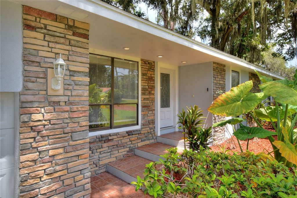 Property Photo:  7220 Pinehaven Drive  FL 33810 