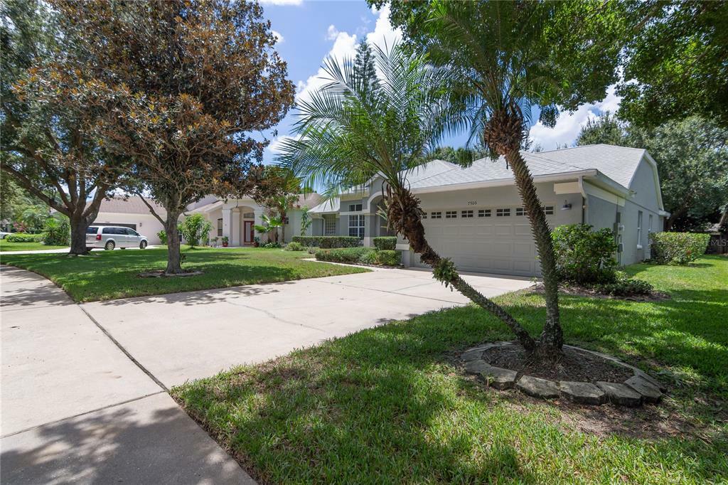 Property Photo:  7506 Lindenhurst Drive  FL 32836 