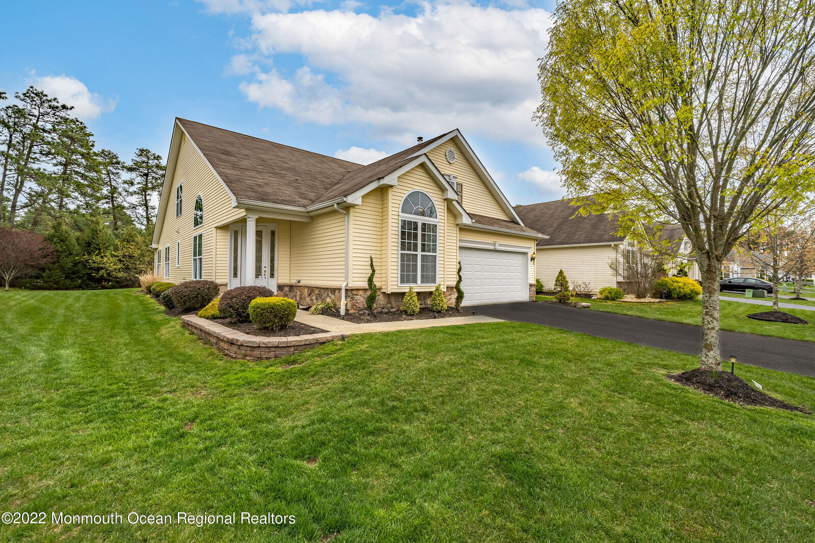 Property Photo:  617 Timberline Lane  NJ 08759 