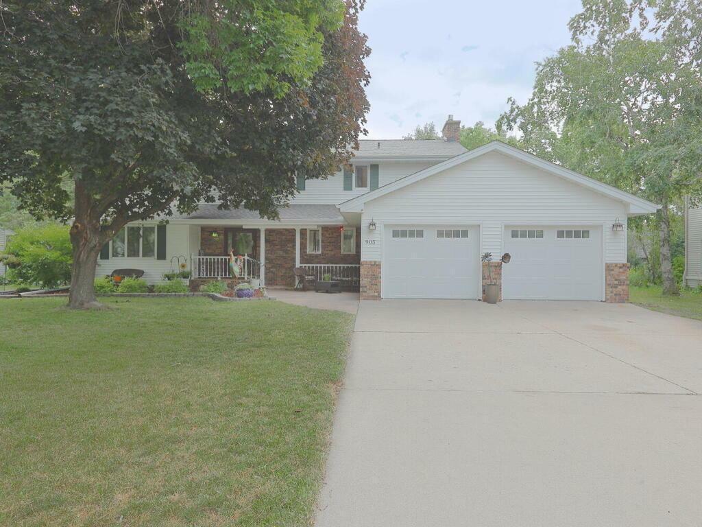 Property Photo: 905 Mooers Avenue SE MN 55321