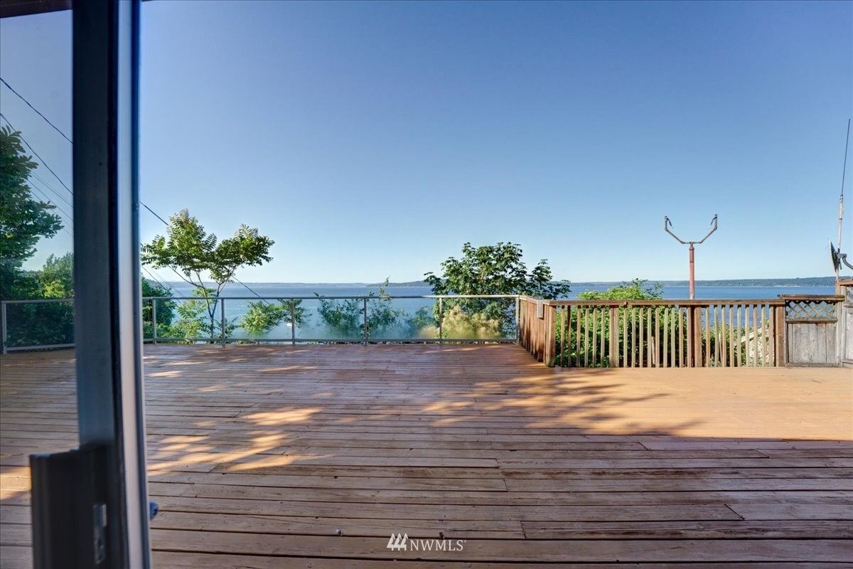 Property Photo:  2465 SW 172nd Street  WA 98166 