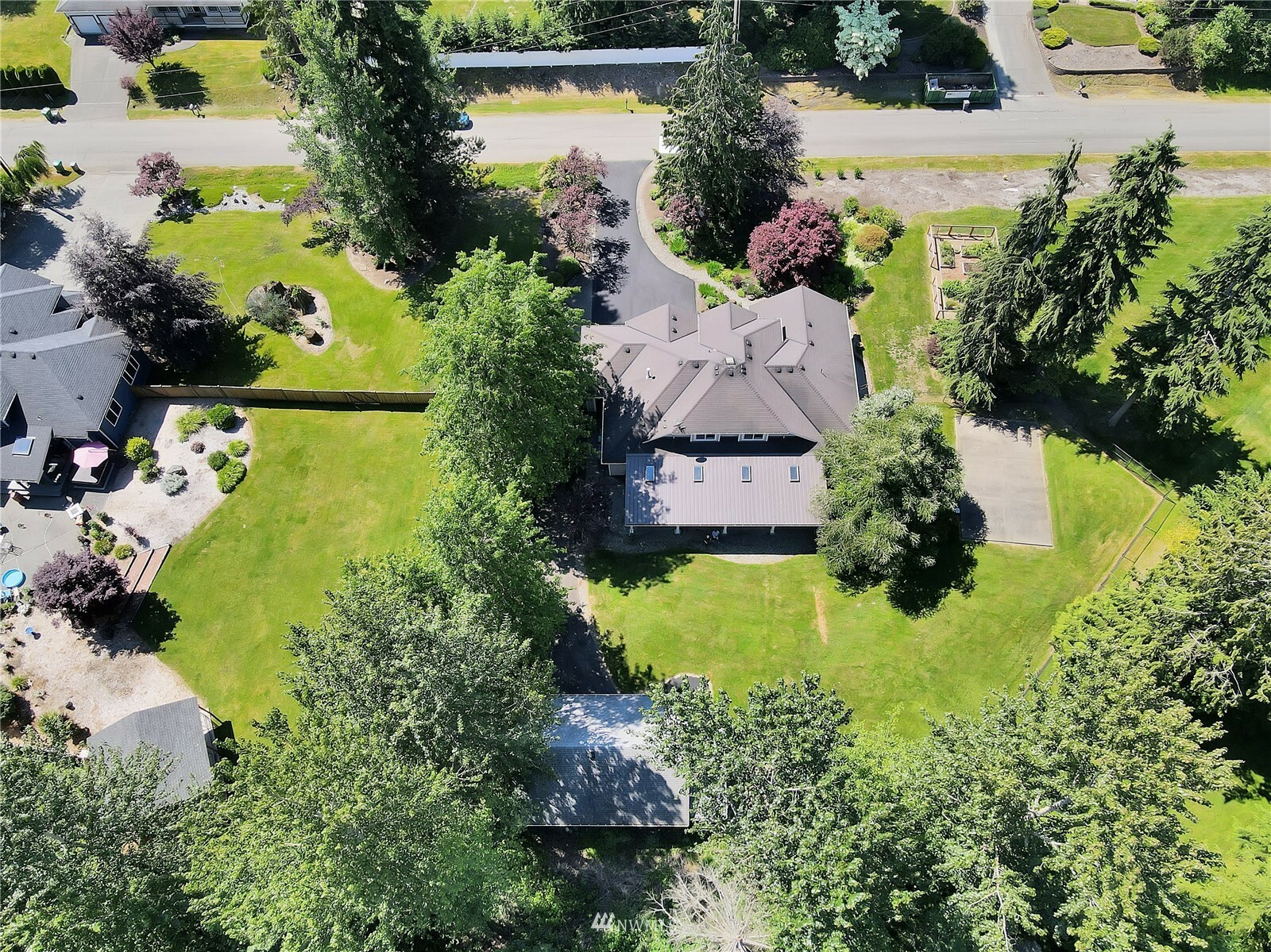 Property Photo: 13609 239th Place SE WA 98296