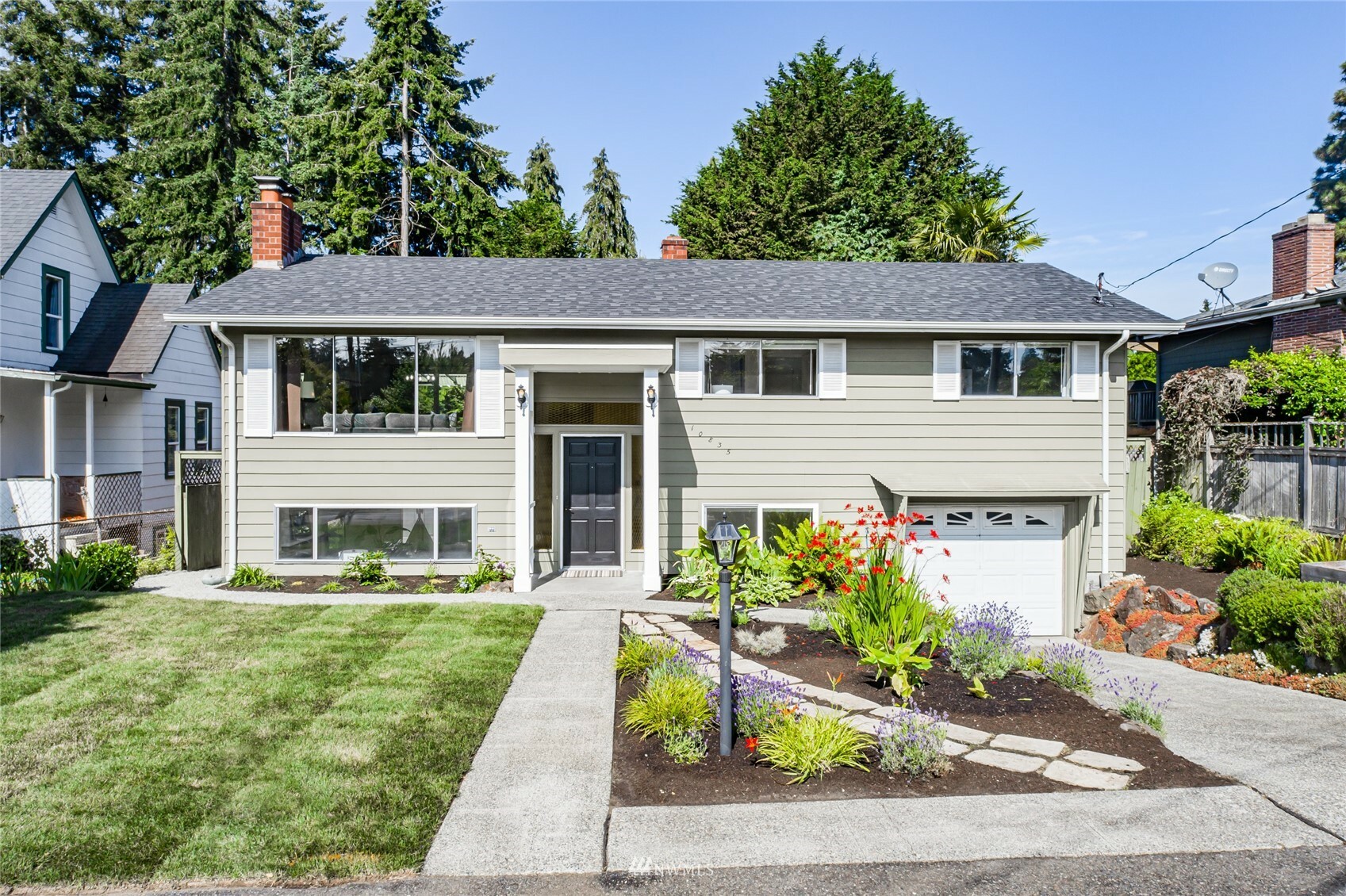 Property Photo:  10835 31st Avenue SW  WA 98146 