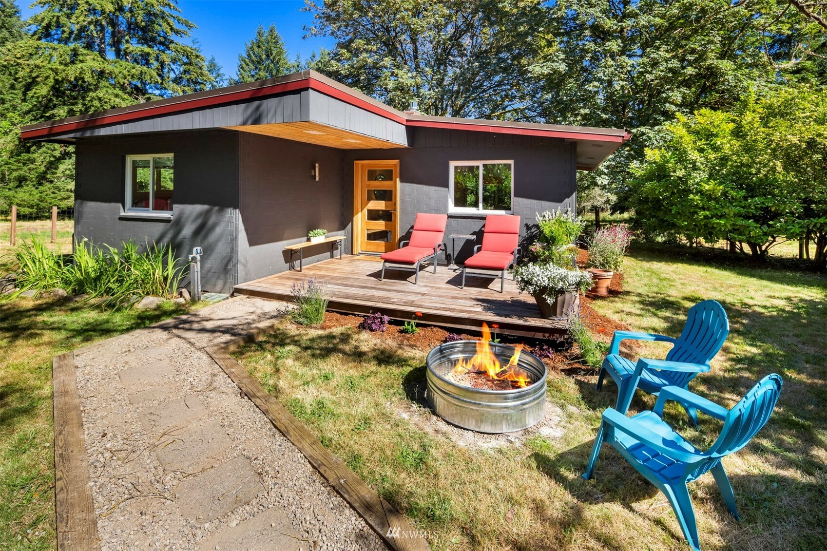 Property Photo:  21708 Vashon Highway SW  WA 98070 