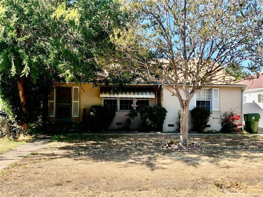 Property Photo:  12001 Miranda Street  CA 91607 