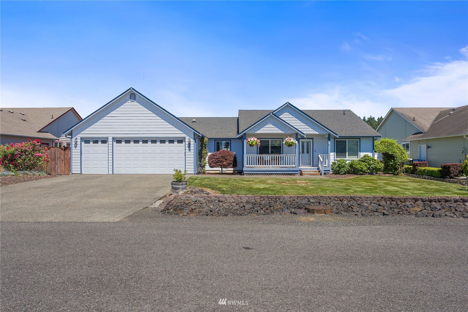 Property Photo: 158 Birdie Lane WA 98532