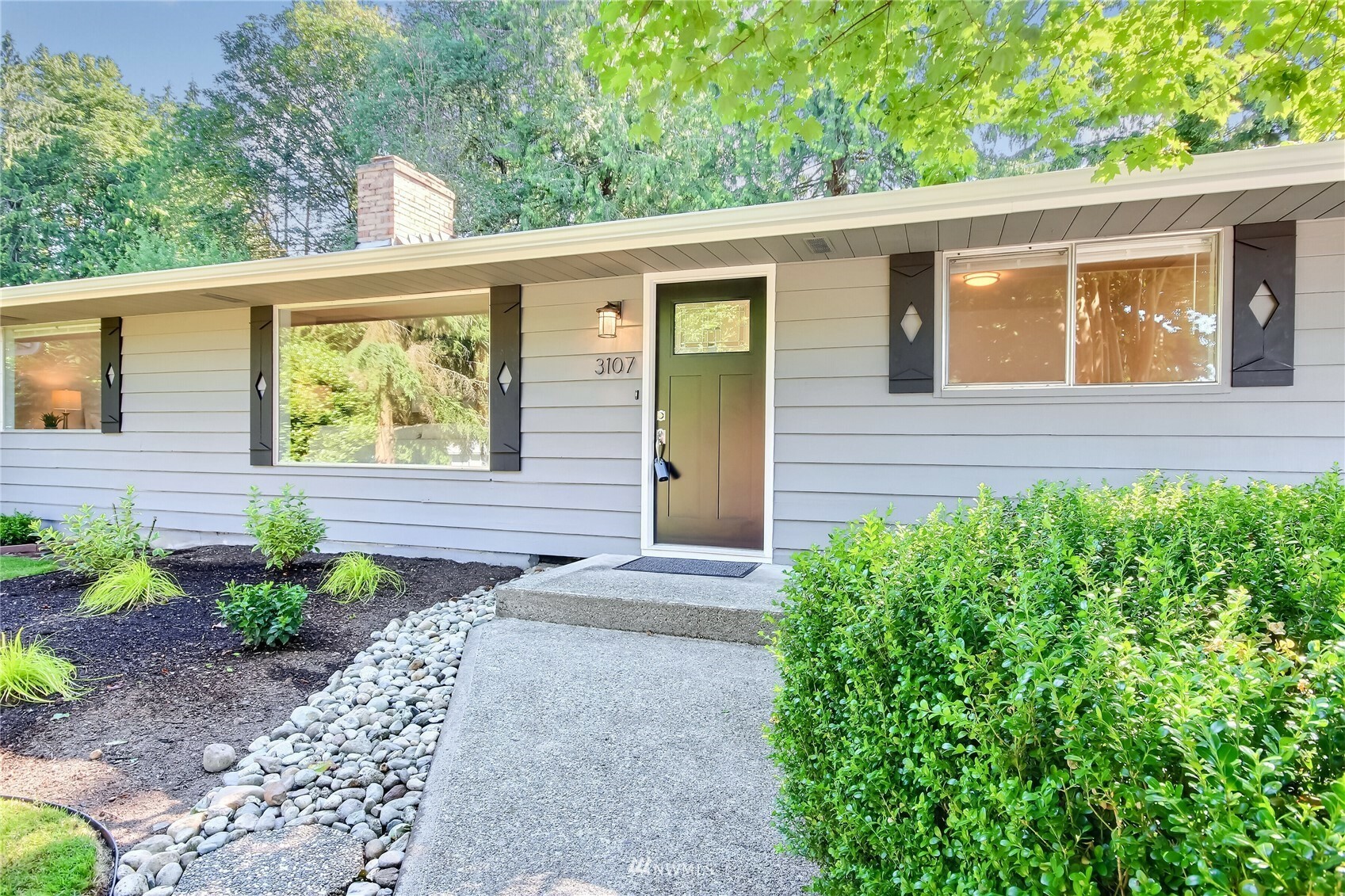 Property Photo: 3107 95th Drive SE WA 98258