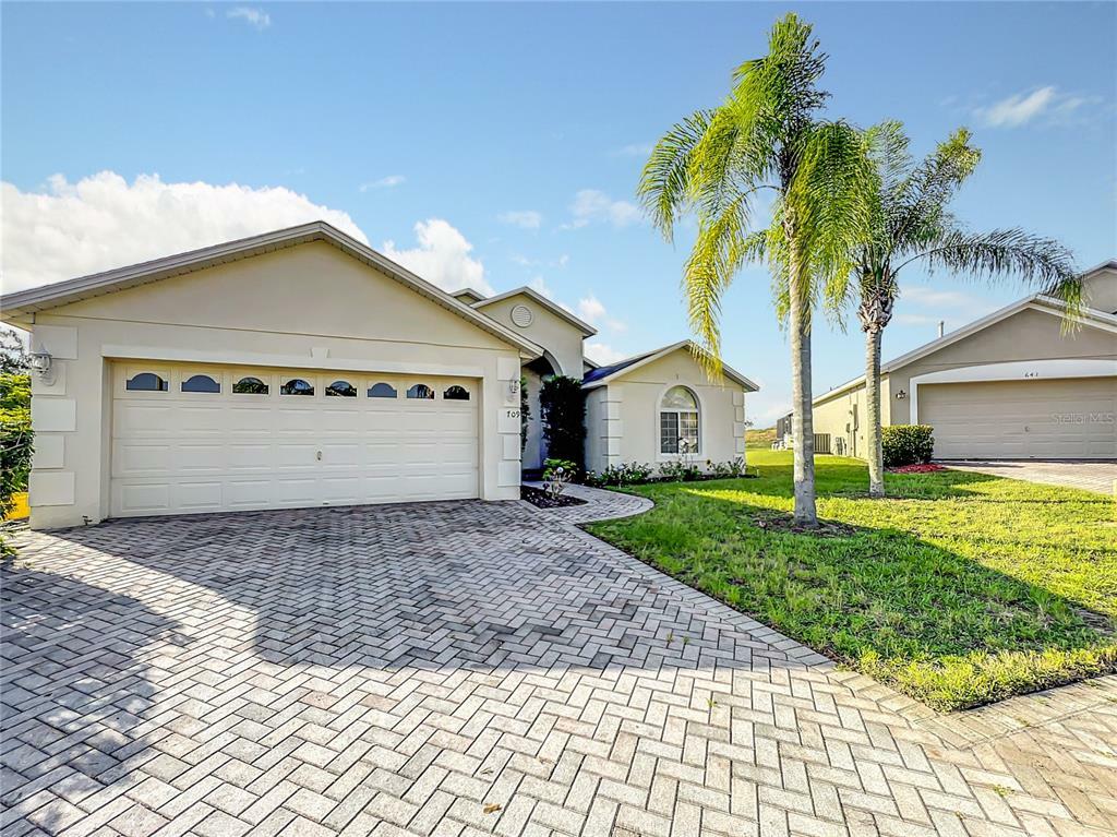 Property Photo:  709 Knightsbridge Cir  FL 33896 