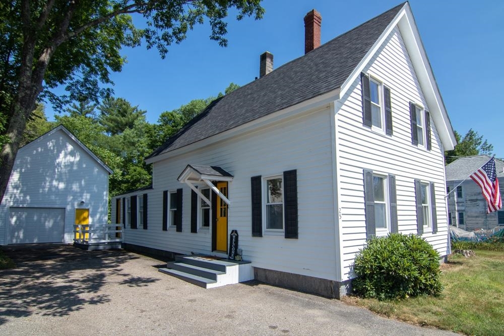 Property Photo:  25 Maple Street  NH 03835 