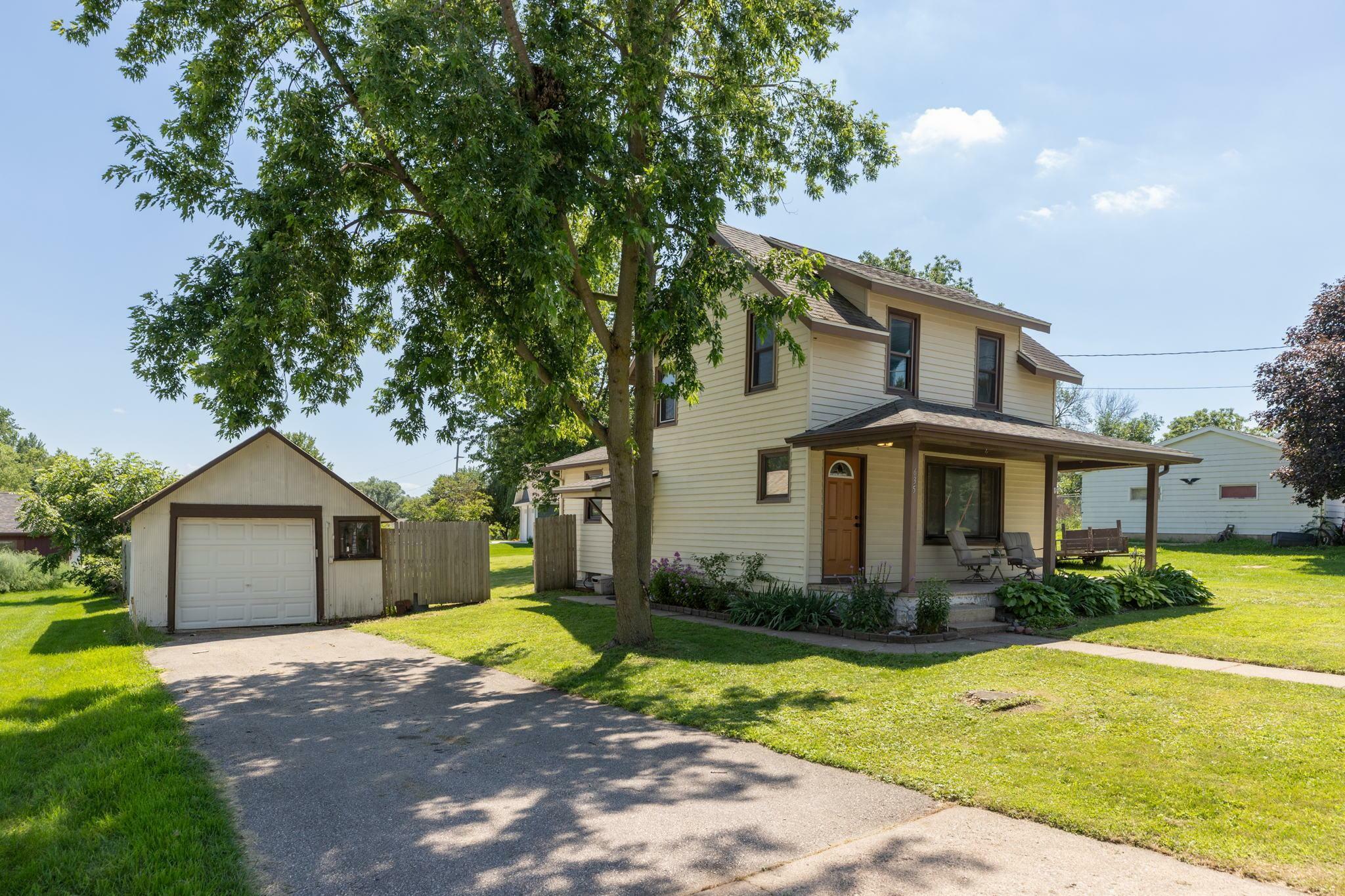 Property Photo: 635 2nd Avenue SW MN 55964