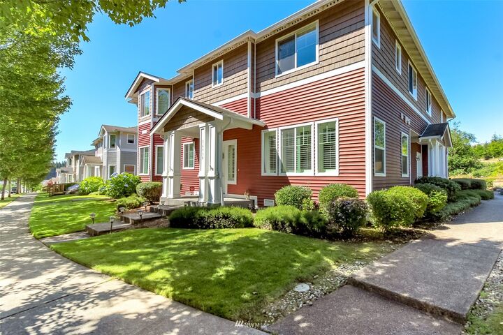 Home for sale in Dupont 1693 Burnside Place B, Dupont, WA 98327