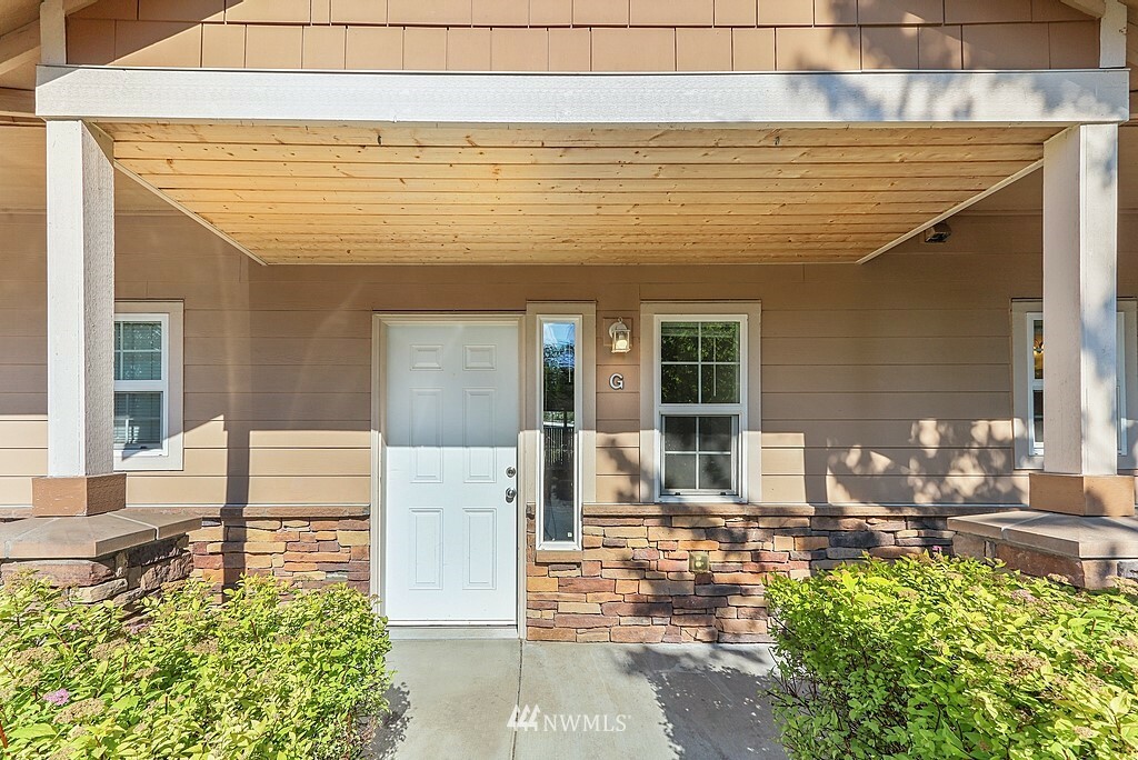 Property Photo:  1316 Beach Avenue G  WA 98270 