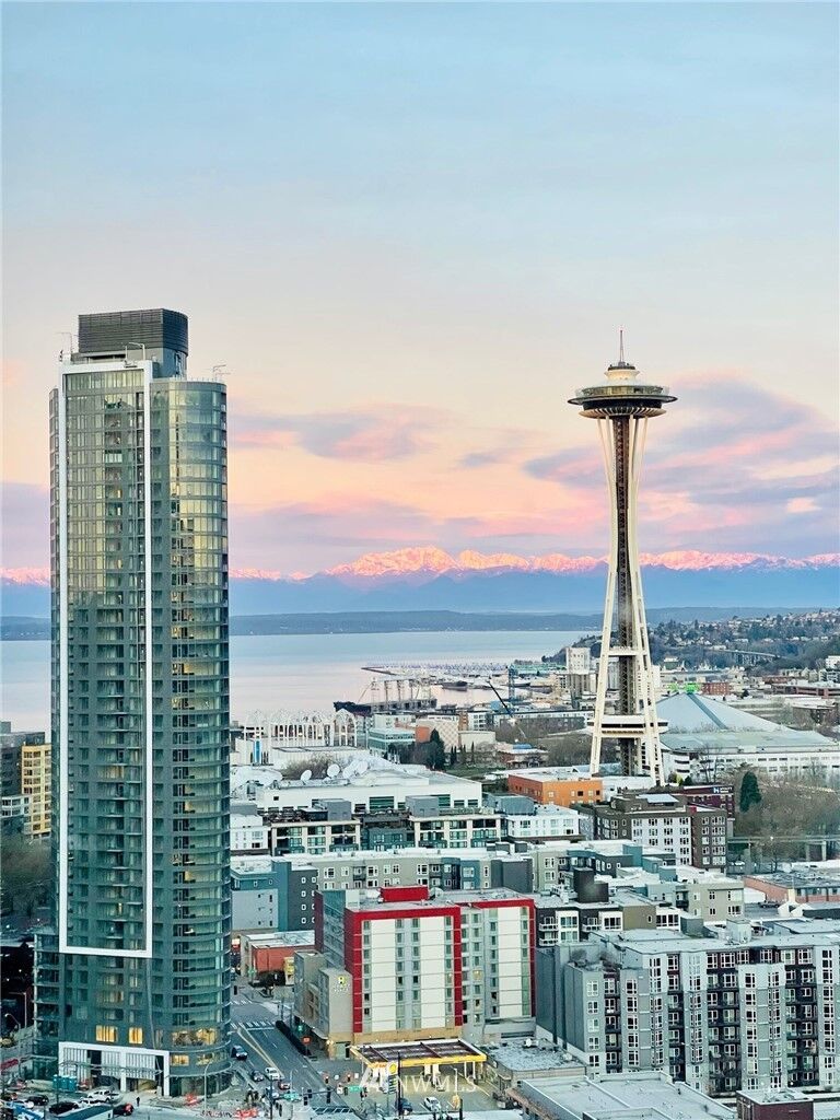 Property Photo: 2510 6th Avenue 1302 WA 98121