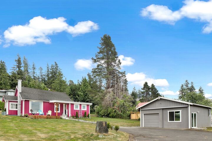 Property Photo: 3440 Donovan Avenue WA 98229