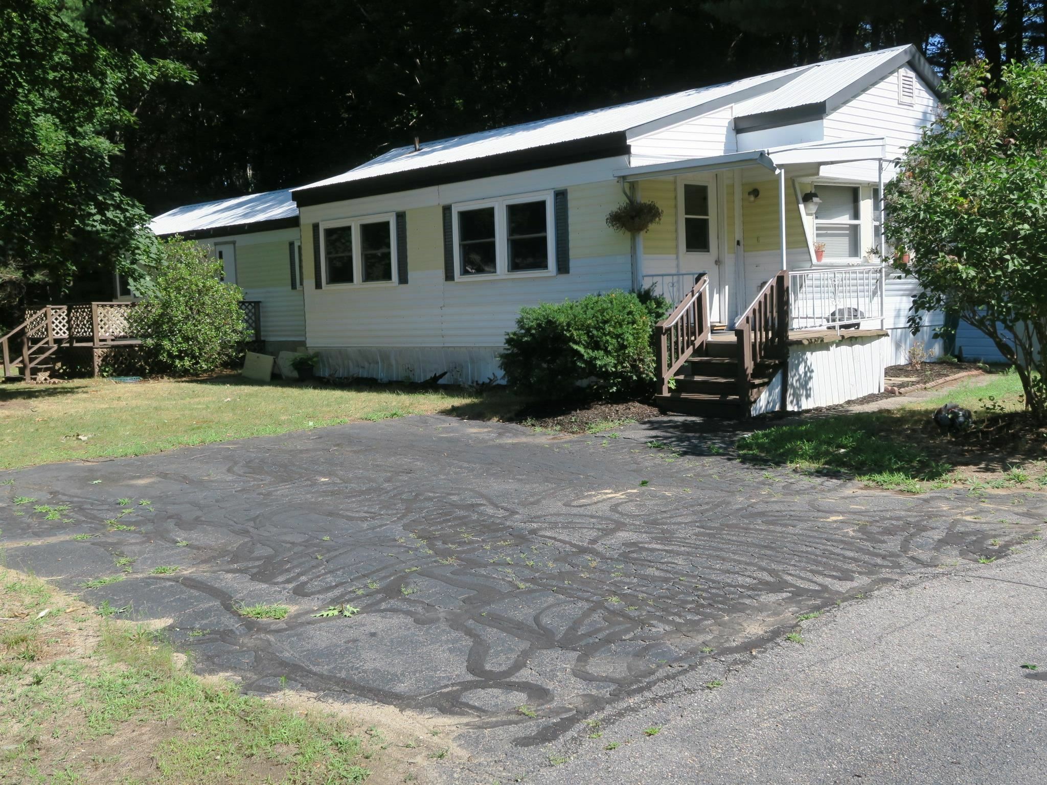 Property Photo:  4 Checkerberry Court  NH 03867 