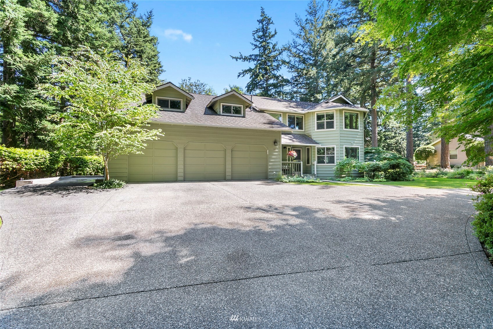 Property Photo:  349 Viewcrest Road  WA 98229 