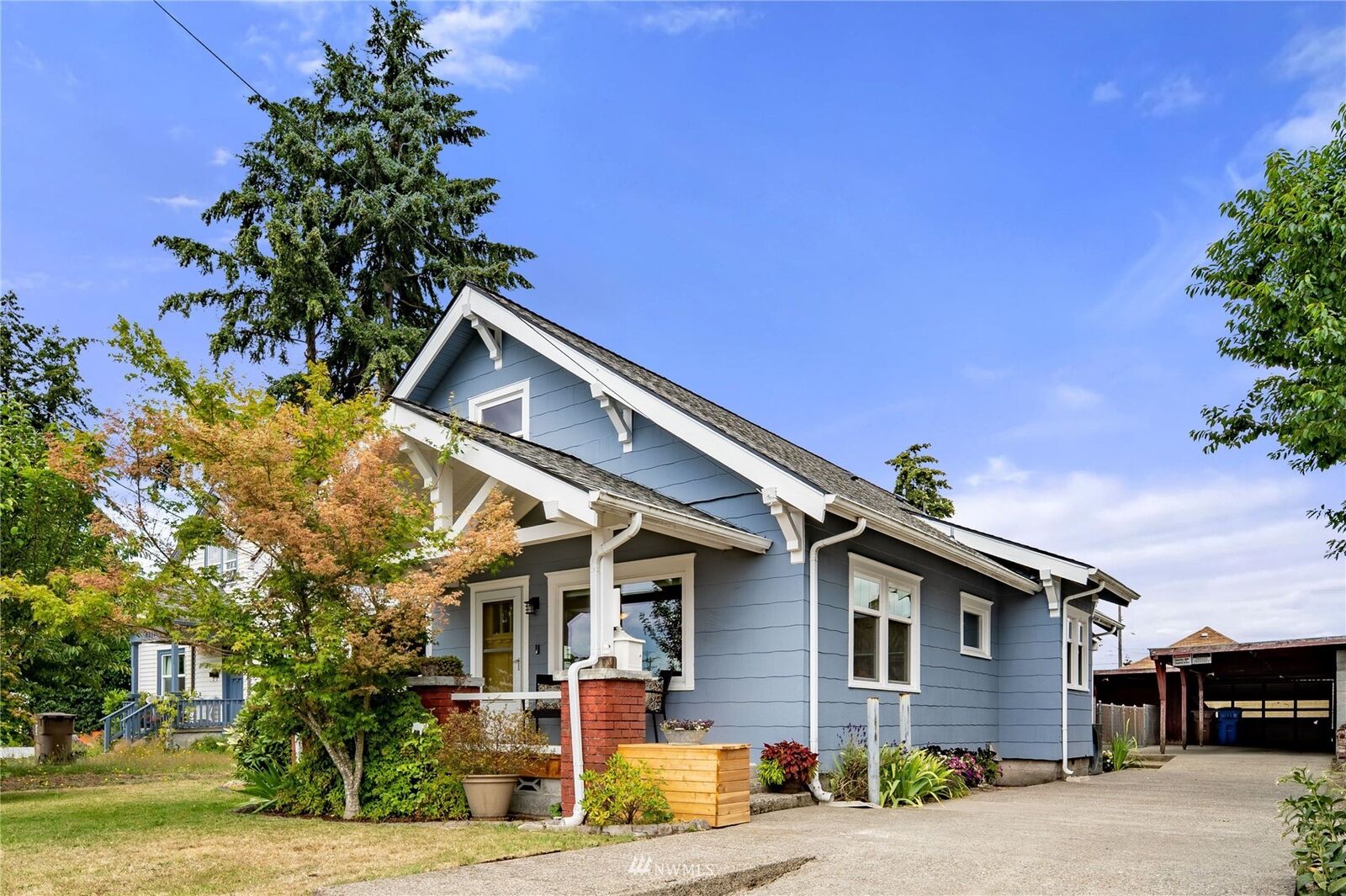 Property Photo:  6221 S Puget Sound Avenue  WA 98409 