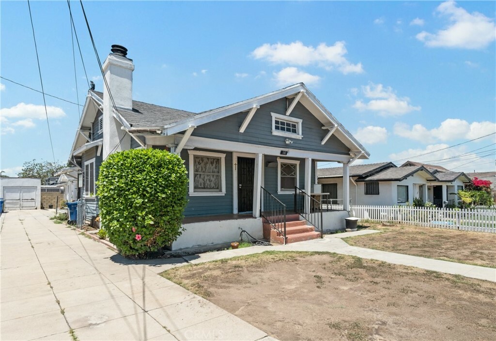Property Photo: 139 N Townsend Avenue CA 90063
