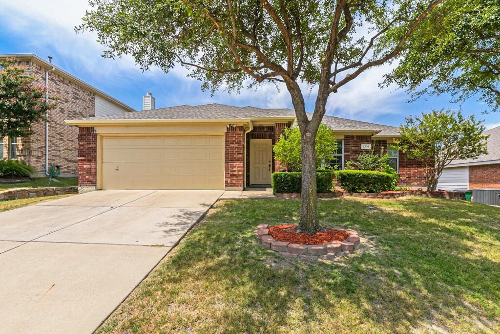 Property Photo: 7716 Val Verde Drive TX 75071