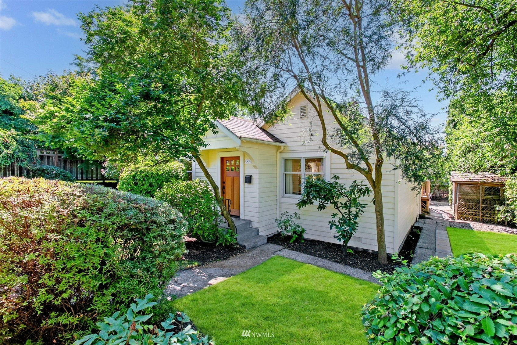 Property Photo:  3823 NE 75th Street  WA 98115 