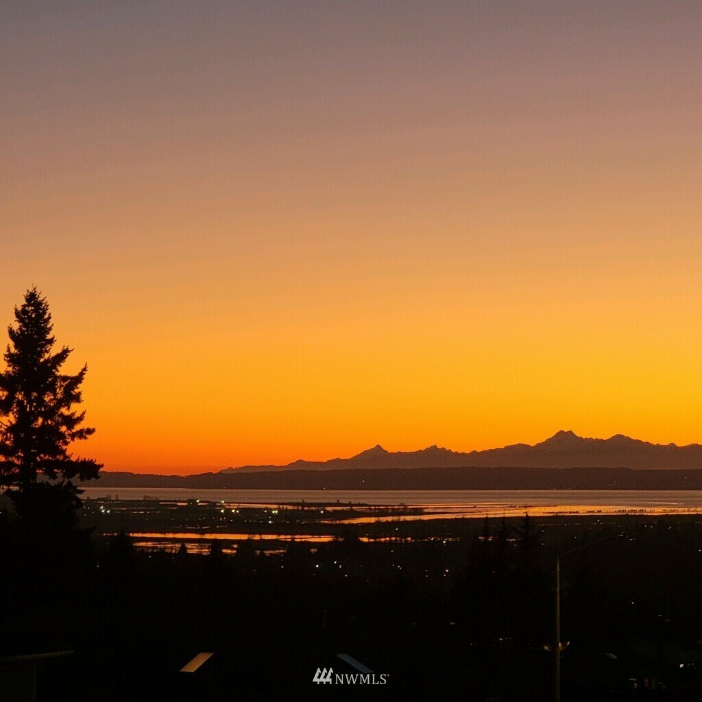 Property Photo:  7631 80th Avenue NE  WA 98270 