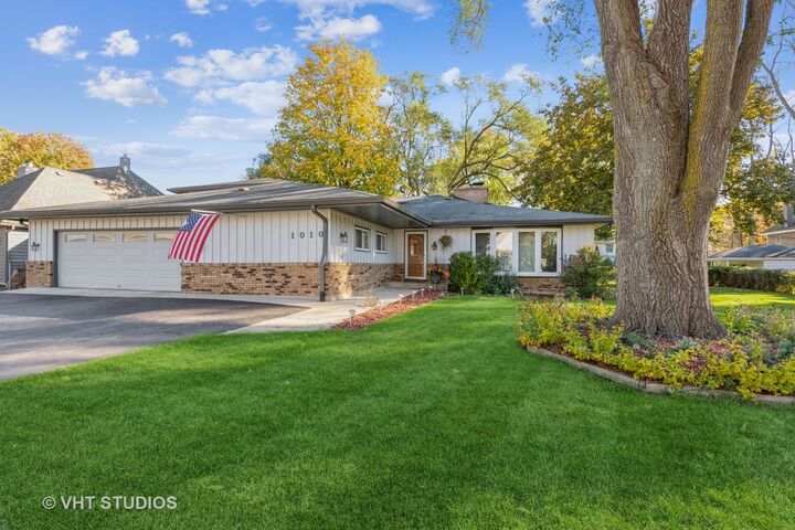 1010 Washington Avenue  Wauconda IL 60084 photo
