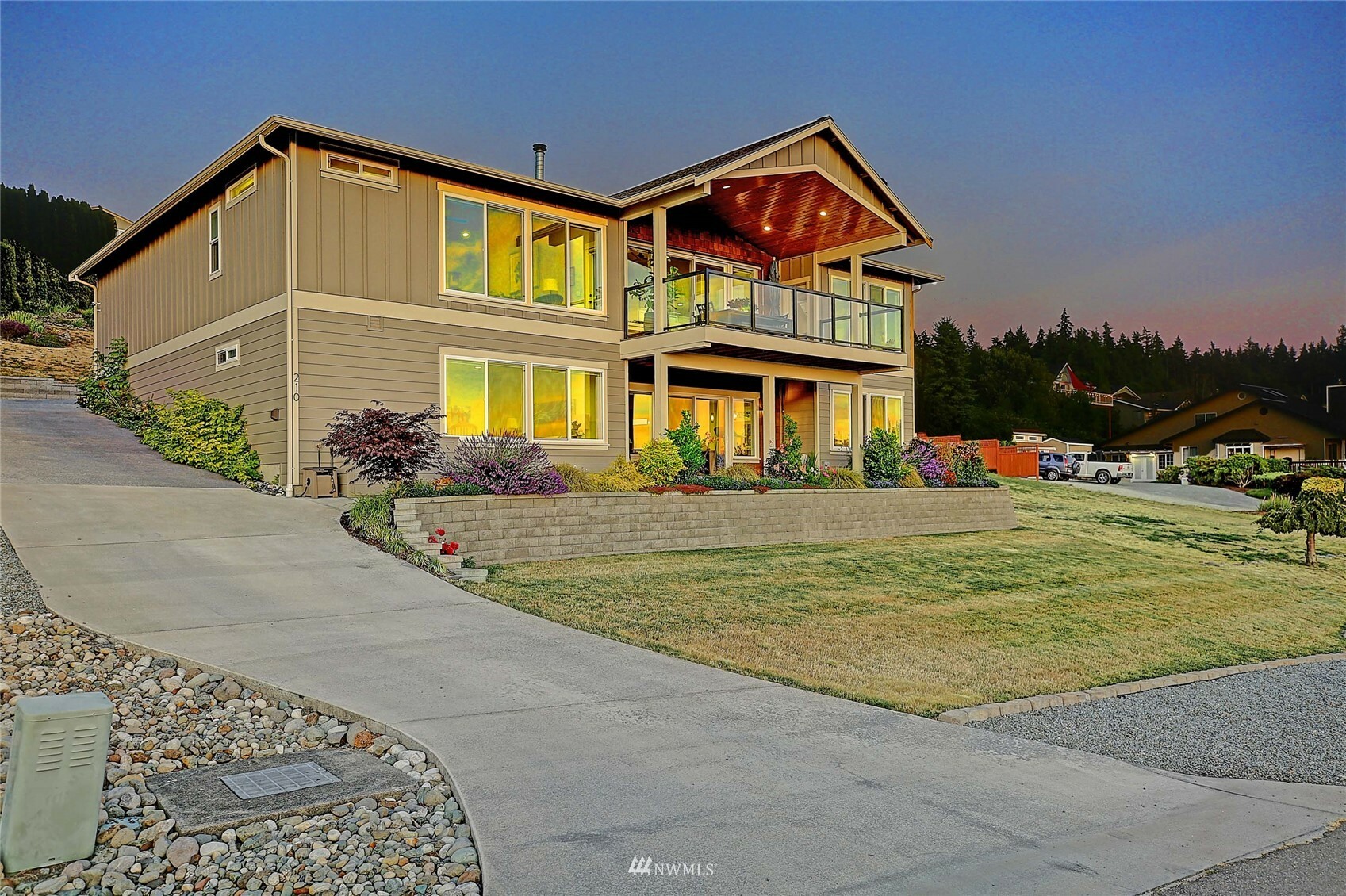 Property Photo:  210 Burke Drive  WA 98282 