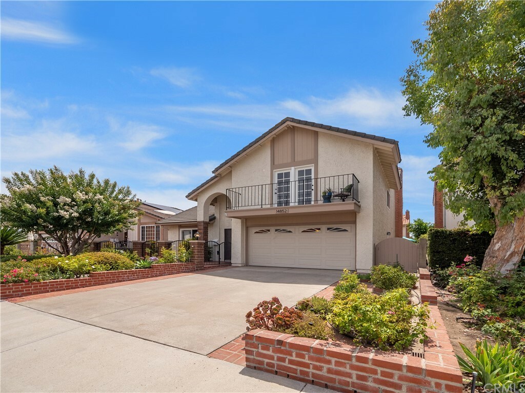 Property Photo:  14852 Mayten Avenue  CA 92606 