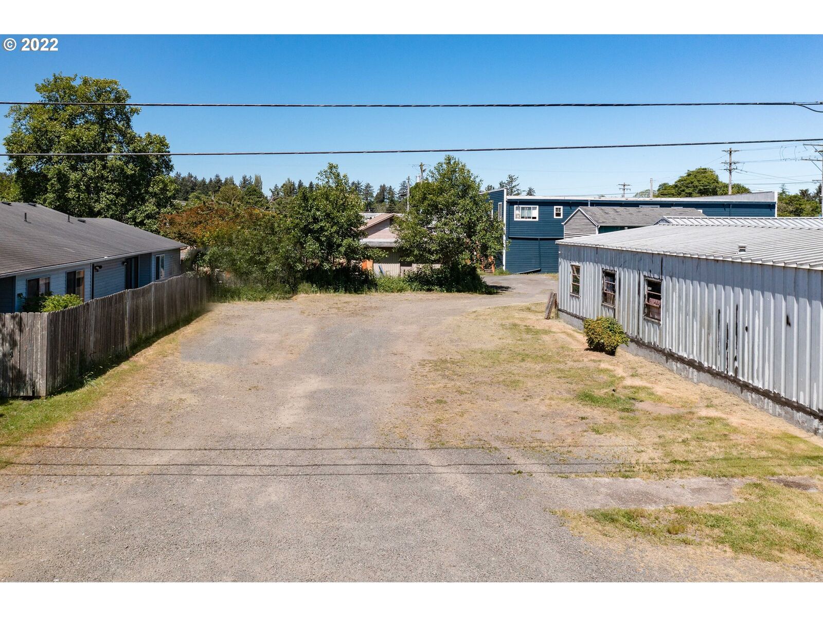 Property Photo:  137 SE Anchor Ave  OR 97146 