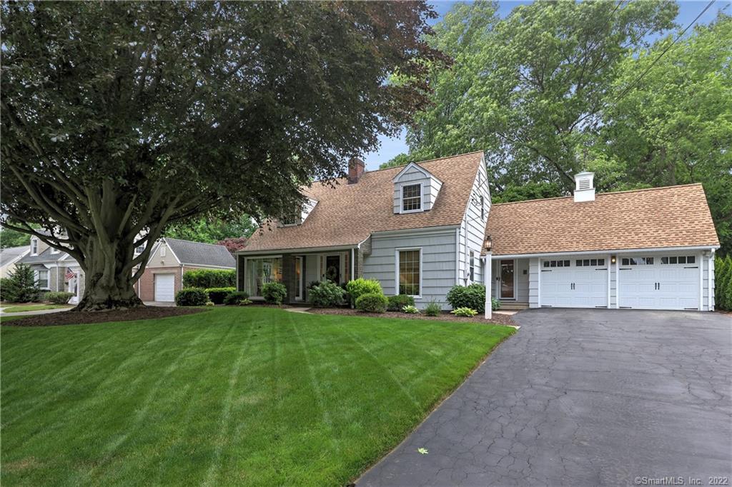 Property Photo:  86 Lorma Avenue  CT 06611 