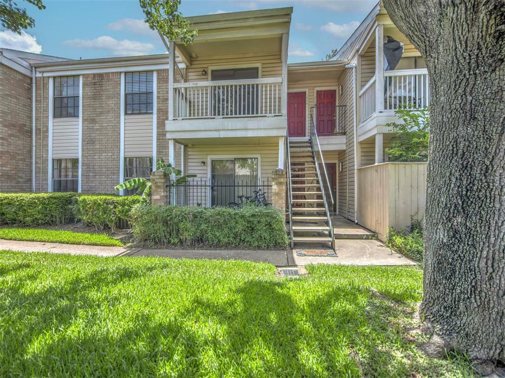 Property Photo:  2750 Holly Hall Street 714  TX 77054 