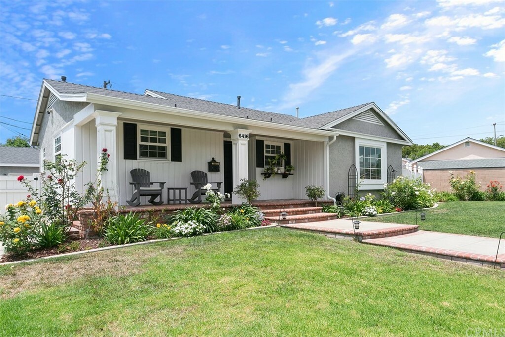 Property Photo:  6416 E Los Arcos Street  CA 90815 