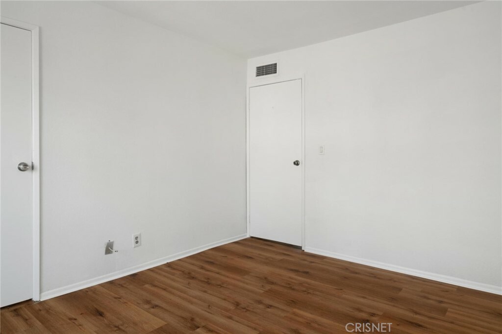 Property Photo:  535 E Cedar Avenue L  CA 91501 