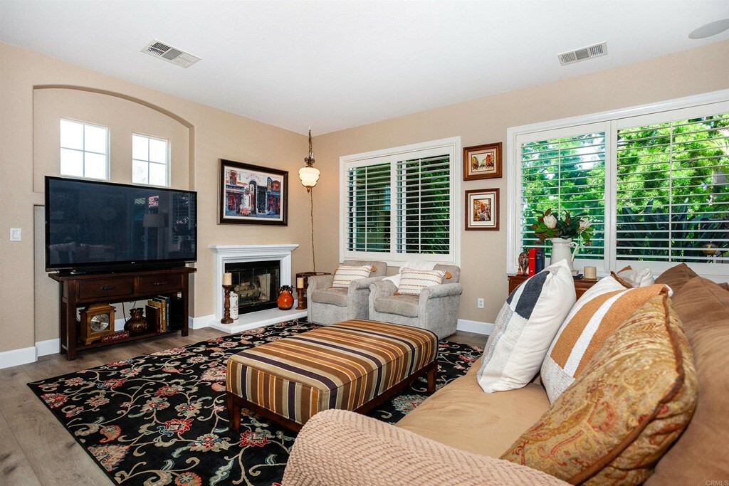 Property Photo:  1318 Highbluff Avenue  CA 92078 