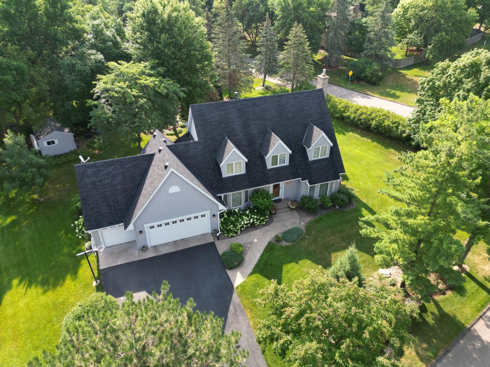 Property Photo:  15712 Elodie Lane  MN 55345 