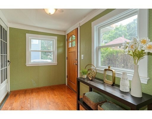 Property Photo:  39 Chandler Street  MA 02478 