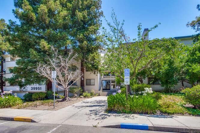 Property Photo:  39951 Fremont Boulevard 116  CA 94538 