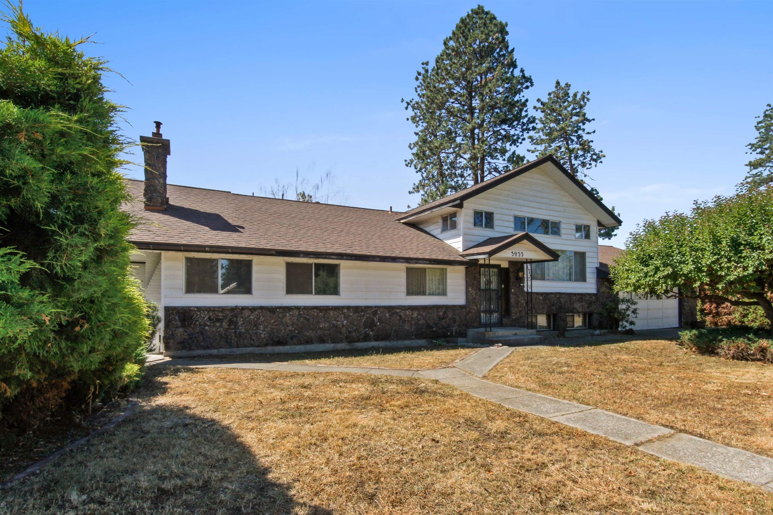 Property Photo: 3933 Hoffman Ave WA 99205