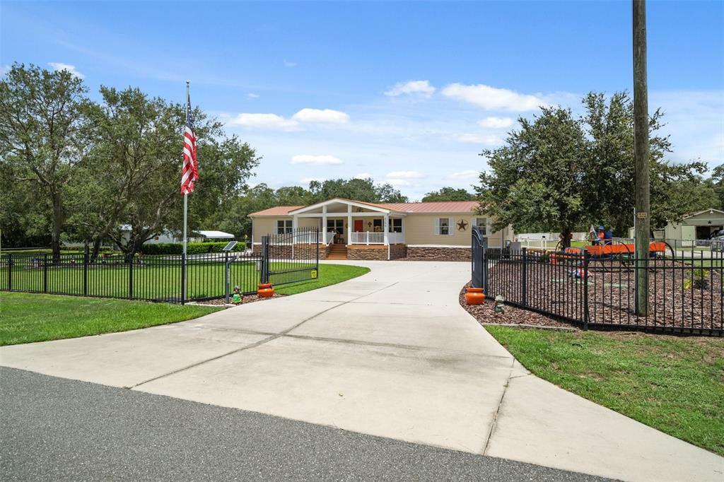 Property Photo:  6299 W Liberty Lane  FL 34448 