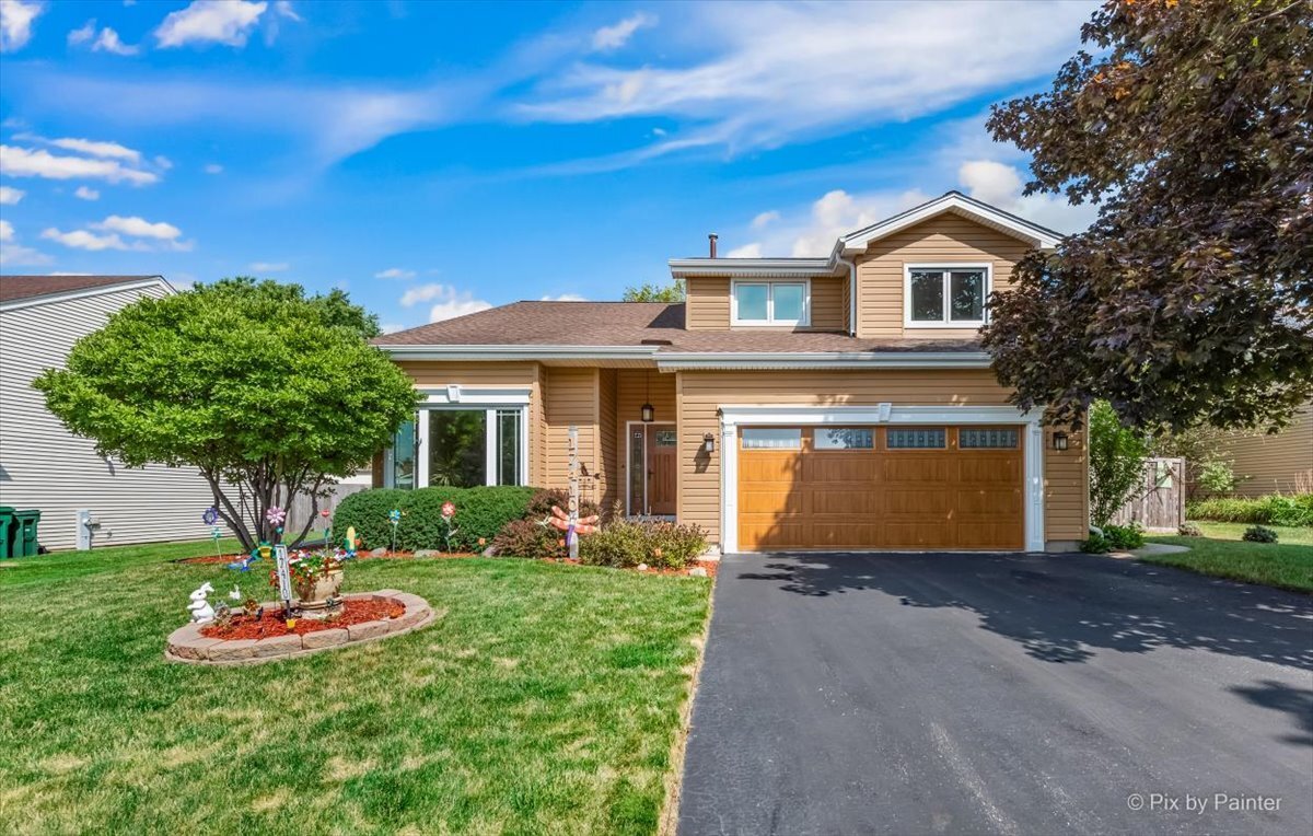 Property Photo: 17410 W Hickory Lane IL 60030