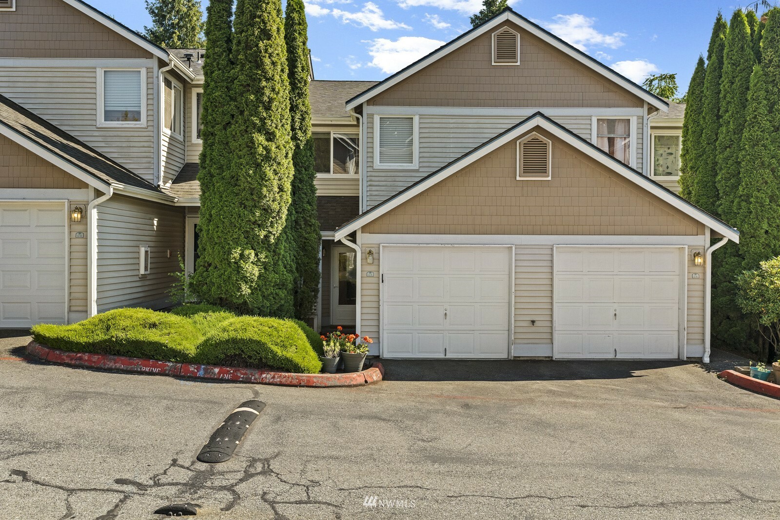 Property Photo:  23908 Bothell Everett Highway C5  WA 98021 