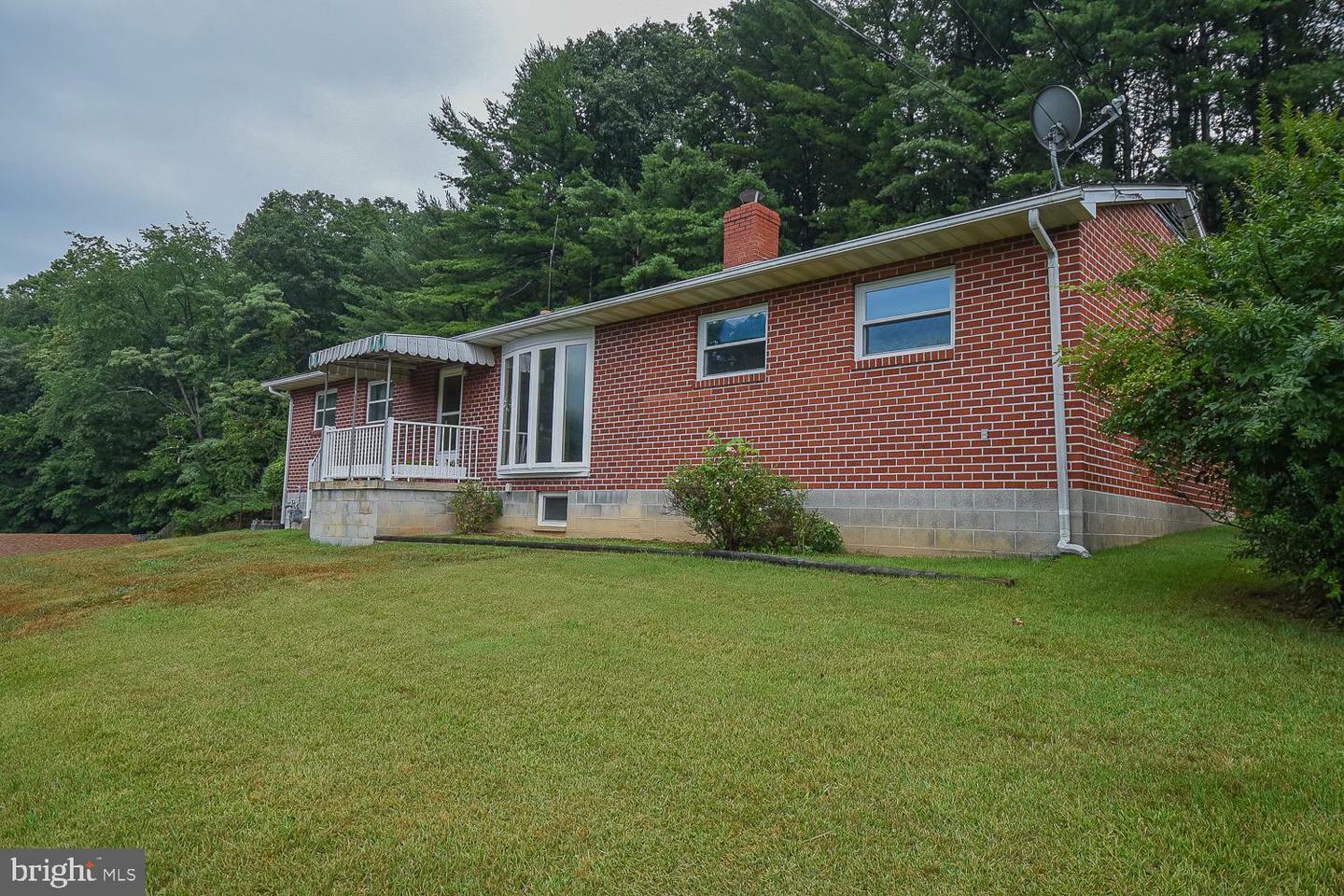 Property Photo: 440 Georges Creek Boulevard MD 21502