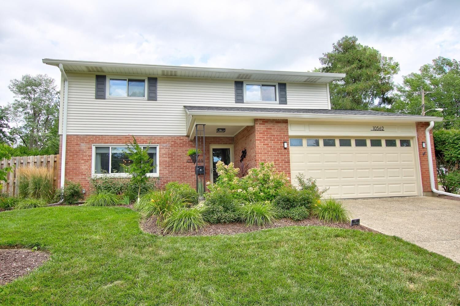 Property Photo: 10562 Hadley Rd OH 45218