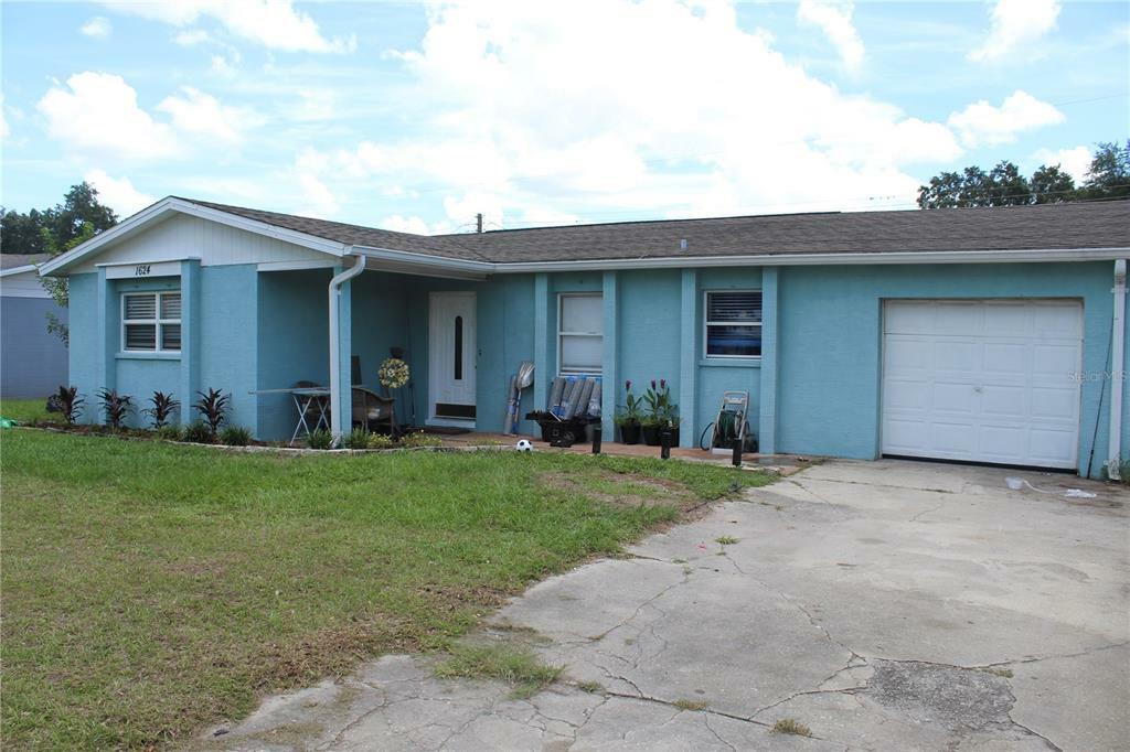 Property Photo:  1624 Dolphin Drive  FL 33801 