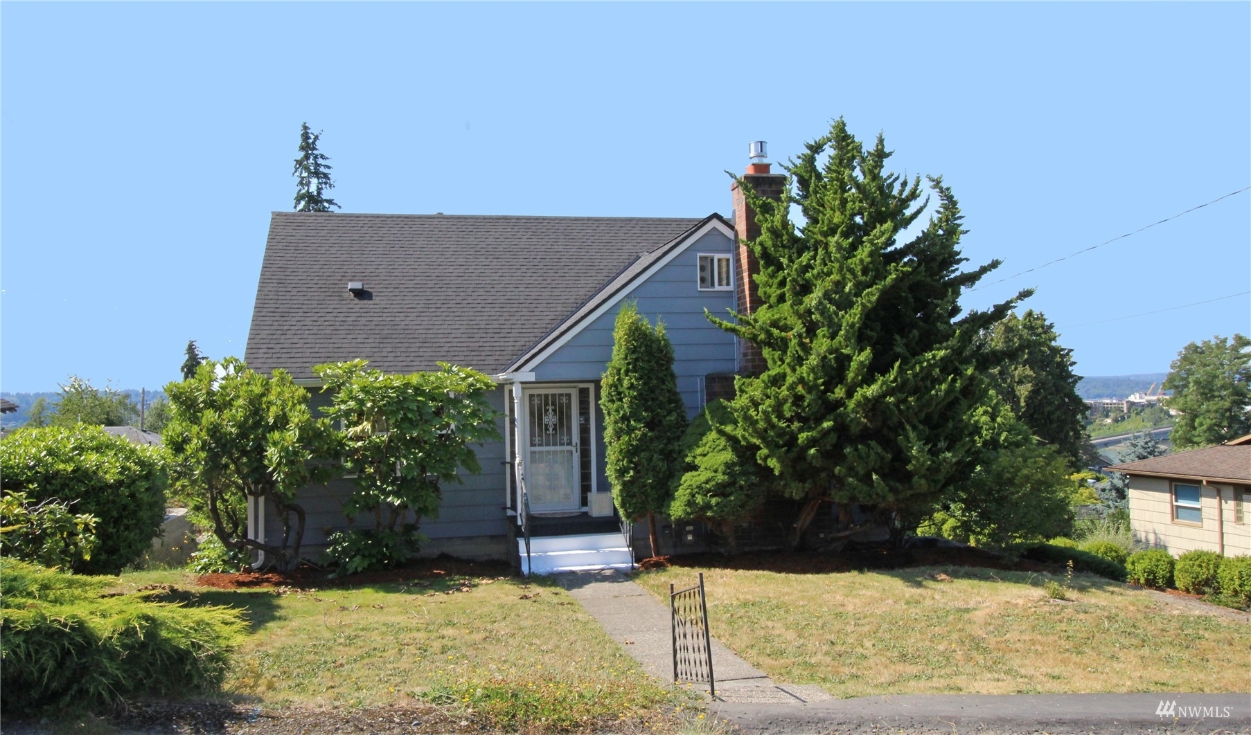 Property Photo: 2043 E 16th Street WA 98310