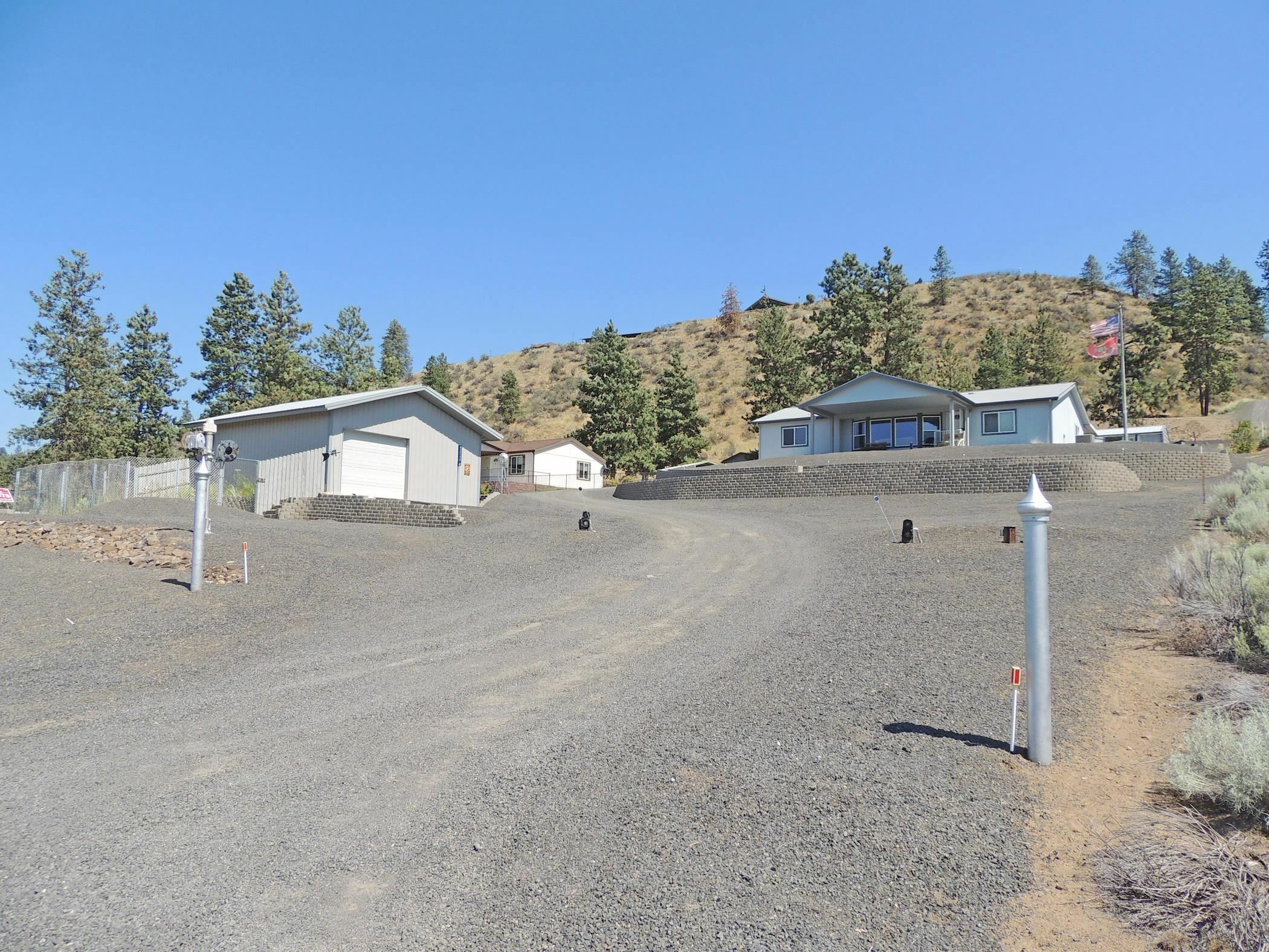 Property Photo:  42545 Buckhorn Rd N  WA 99122 